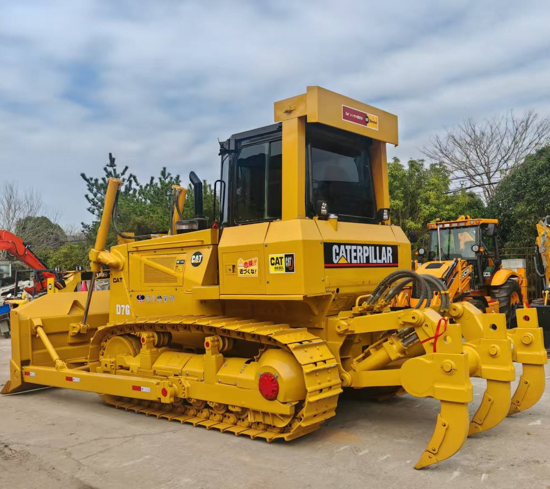 CAT D7G Bulldozer - Buldozer: Foto 1 CAT D7G Bulldozer - Buldozer: Foto 1