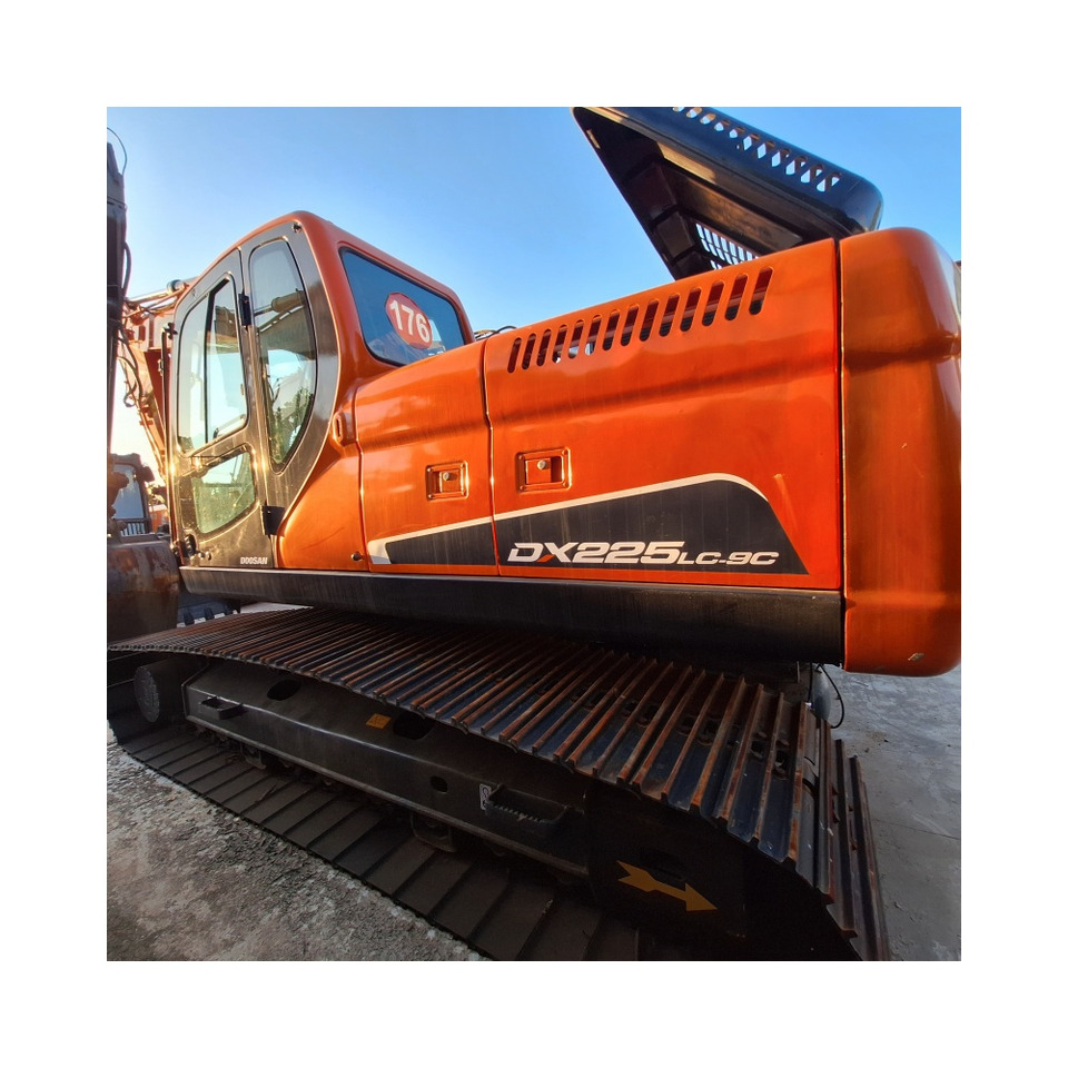 Doosan Dx225LC-9C Crawler Excavator - Excavator pe şenile: Foto 3 Doosan Dx225LC-9C Crawler Excavator - Excavator pe şenile: Foto 3