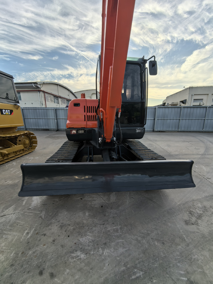 Doosan Dx60 Crawler Excavator - Excavator pe şenile: Foto 3 Doosan Dx60 Crawler Excavator - Excavator pe şenile: Foto 3