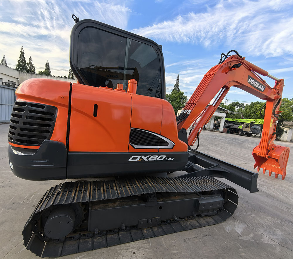Doosan Dx60 Crawler Excavator - Excavator pe şenile: Foto 4 Doosan Dx60 Crawler Excavator - Excavator pe şenile: Foto 4