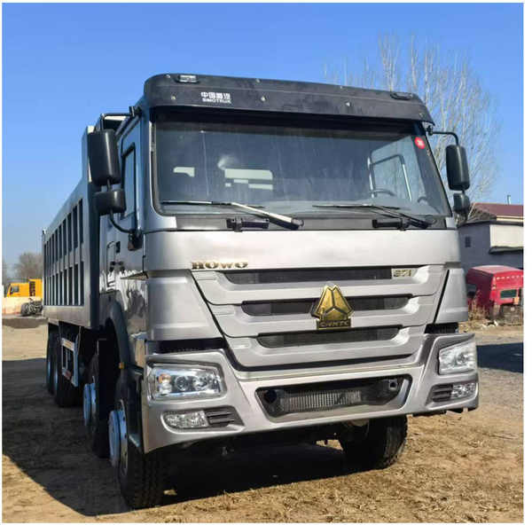 HOWO Heavy Dump Truck 6x4 8x4 Diesel Manual Transmission Right Left Hand Drive Sinotruck Dump Truck - Camion basculantă: Foto 1 HOWO Heavy Dump Truck 6x4 8x4 Diesel Manual Transmission Right Left Hand Drive Sinotruck Dump Truck - Camion basculantă: Foto 1