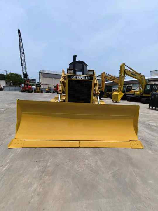 High Efficiency d6h d7h Used Caterpillar Bulldozer d7g used caterpillar bulldozer in shanghai - Buldozer: Foto 2 High Efficiency d6h d7h Used Caterpillar Bulldozer d7g used caterpillar bulldozer in shanghai - Buldozer: Foto 2