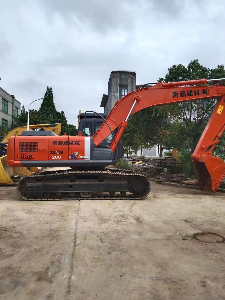 Hitachi ZX200 Excavator - Excavator pe şenile: Foto 4 Hitachi ZX200 Excavator - Excavator pe şenile: Foto 4