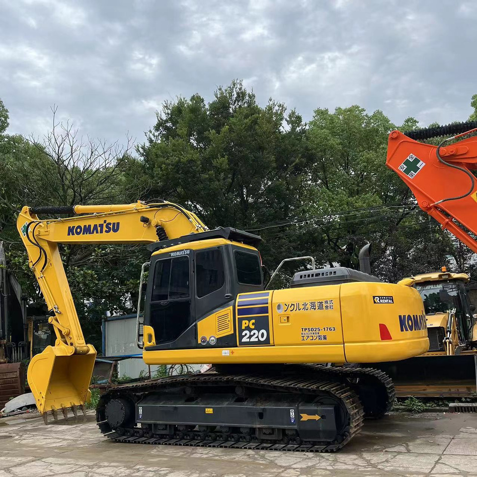Komatsu PC220-8 Excavator - Excavator pe şenile: Foto 3 Komatsu PC220-8 Excavator - Excavator pe şenile: Foto 3