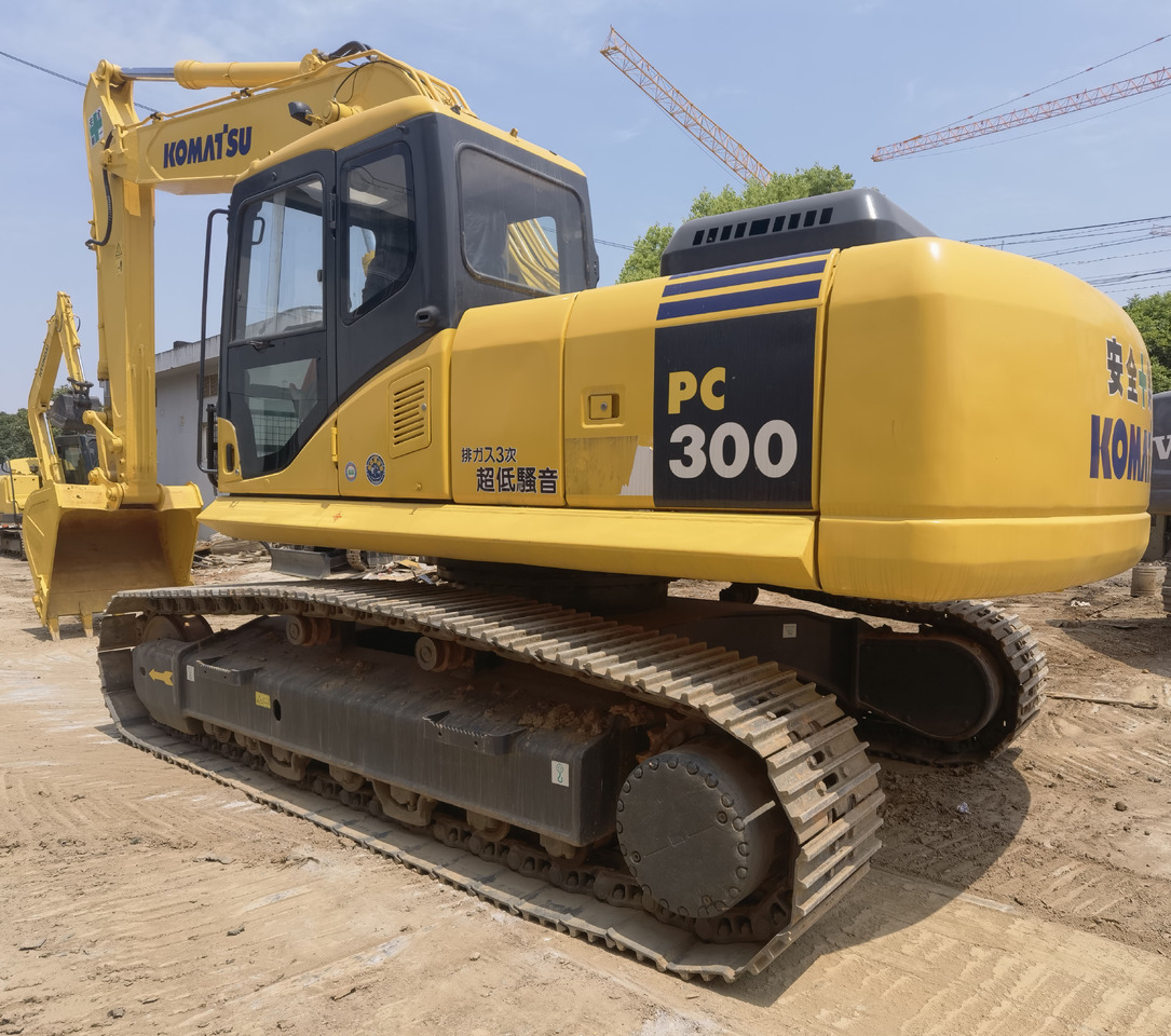 Komatsu PC300-7 Excavator - Excavator pe şenile: Foto 2 Komatsu PC300-7 Excavator - Excavator pe şenile: Foto 2