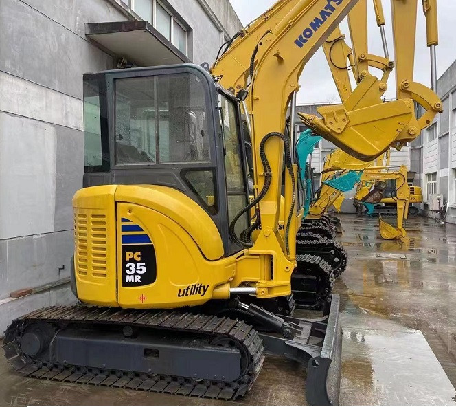 Komatsu PC35MR-3 Excavator - Excavator pe şenile: Foto 1 Komatsu PC35MR-3 Excavator - Excavator pe şenile: Foto 1