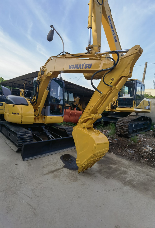 Komatsu pc78 Excavator - Excavator pe şenile: Foto 5 Komatsu pc78 Excavator - Excavator pe şenile: Foto 5
