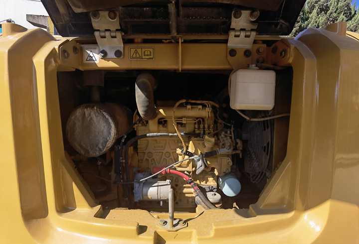 Second hand 305.5E2 Original digger Cheap Price Excavators For CAT Excavator for sale - Excavator pe şenile: Foto 4 Second hand 305.5E2 Original digger Cheap Price Excavators For CAT Excavator for sale - Excavator pe şenile: Foto 4