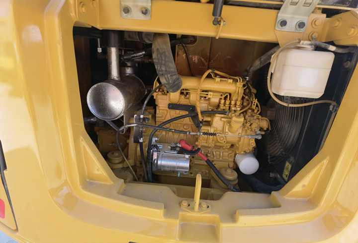 Used Japan CAT 305.5E2 excavator digger CAT mini hydraulic excavator for hot sale - Excavator pe şenile: Foto 5 Used Japan CAT 305.5E2 excavator digger CAT mini hydraulic excavator for hot sale - Excavator pe şenile: Foto 5