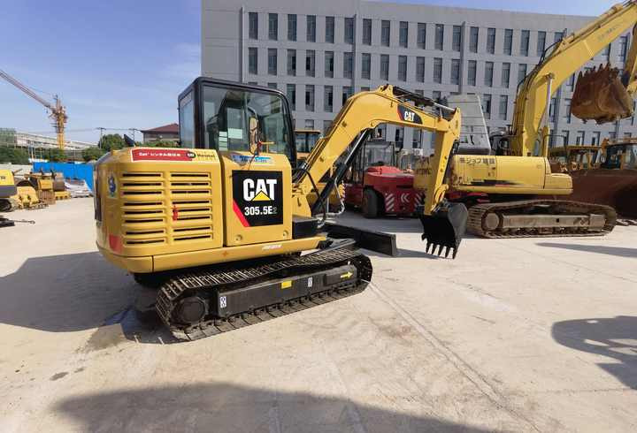 Used Japan CAT 305.5E2 excavator digger CAT mini hydraulic excavator for hot sale - Excavator pe şenile: Foto 4 Used Japan CAT 305.5E2 excavator digger CAT mini hydraulic excavator for hot sale - Excavator pe şenile: Foto 4
