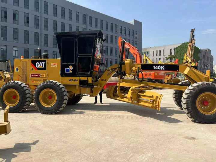 Used excavator High Load Capacity Hitachi ZX200-3 Used Excavator with Track Core Components Included Engine and Pump - Excavator: Foto 4 Used excavator High Load Capacity Hitachi ZX200-3 Used Excavator with Track Core Components Included Engine and Pump - Excavator: Foto 4