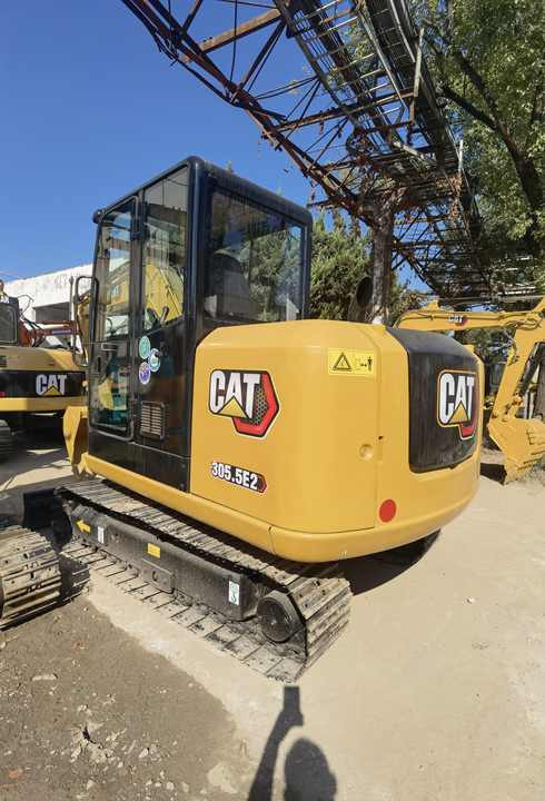 Used original CAT 305.5E2 excavator 5 Ton CAT hydraulic crawler mini excavator cheap for sale - Excavator pe şenile: Foto 4 Used original CAT 305.5E2 excavator 5 Ton CAT hydraulic crawler mini excavator cheap for sale - Excavator pe şenile: Foto 4