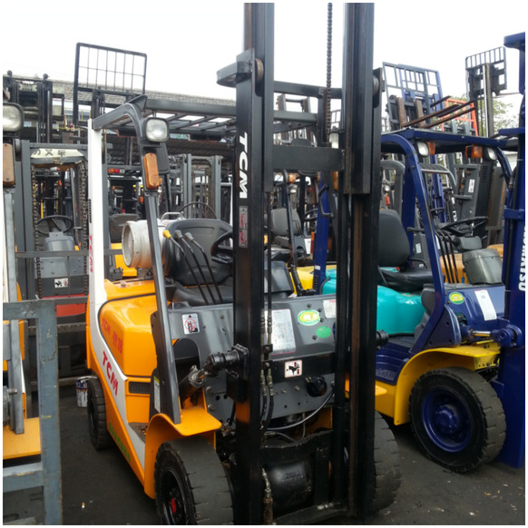 Warehouse handling using TCM30 forklift 3 tons TCM FD30 used forklift FD30 used forklifts sale shanghai china - Stivuitor diesel: Foto 1 Warehouse handling using TCM30 forklift 3 tons TCM FD30 used forklift FD30 used forklifts sale shanghai china - Stivuitor diesel: Foto 1