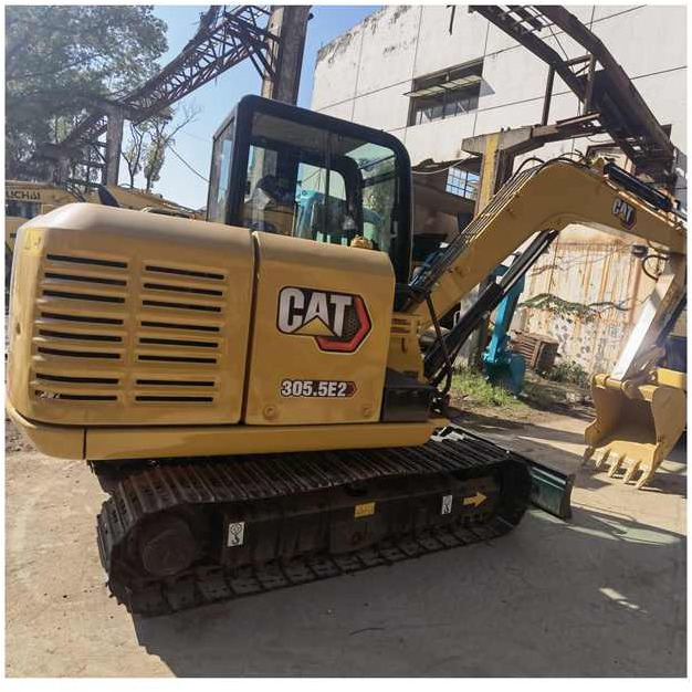 Original Japan earth moving used mini excavator CAT 305.5E2 with high quality cheap for sale - Excavator pe şenile: Foto 1 Original Japan earth moving used mini excavator CAT 305.5E2 with high quality cheap for sale - Excavator pe şenile: Foto 1