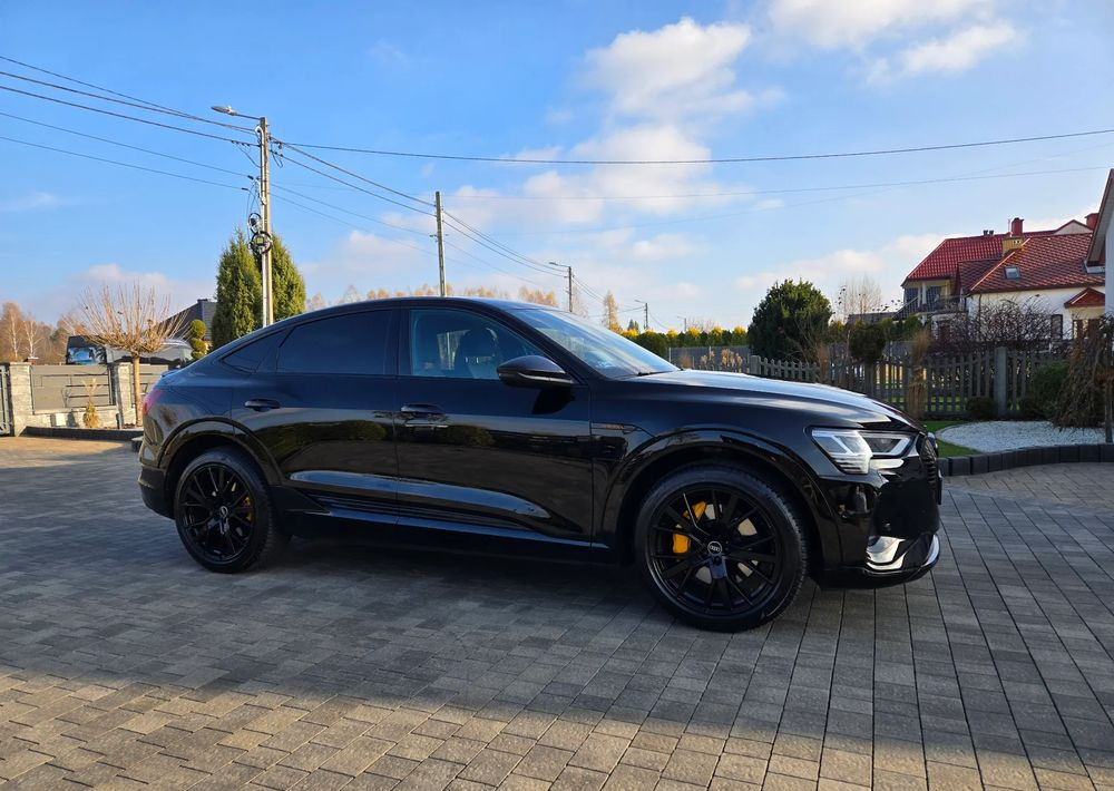 Audi e-tron 55 Quattro S Line - Berlină/ Sedan: Foto 3 Audi e-tron 55 Quattro S Line - Berlină/ Sedan: Foto 3