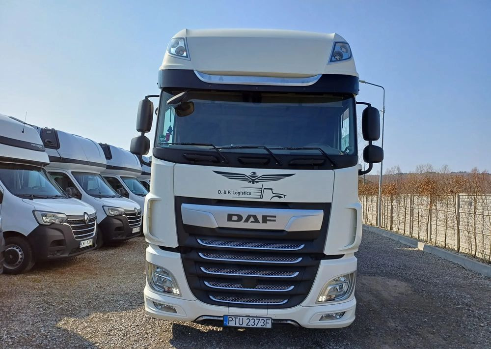 DAF XF 480 SUPER SPACE CAB / ZESTAW TANDEM PRZEJAZDOWY 120m3 - Camion cu prelată: Foto 5 DAF XF 480 SUPER SPACE CAB / ZESTAW TANDEM PRZEJAZDOWY 120m3 - Camion cu prelată: Foto 5