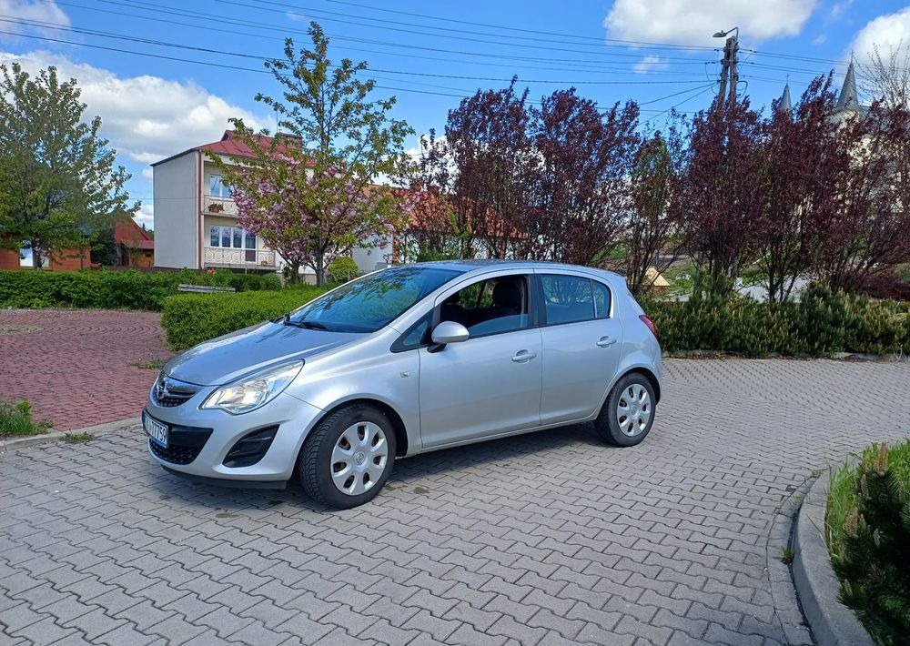 Automobil Opel Corsa 1.2 16V Graphite: Foto 10