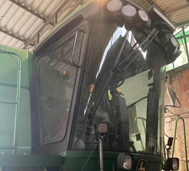 Mietitrebbia John Deere S 560 - Combină de recoltat cereale: Foto 1 Mietitrebbia John Deere S 560 - Combină de recoltat cereale: Foto 1