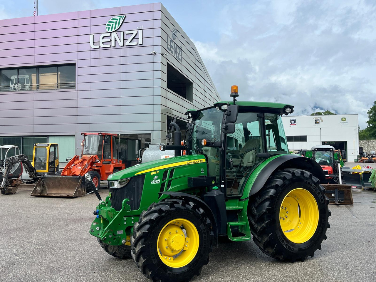 JOHN DEERE 5115R - Tractor agricol: Foto 5 JOHN DEERE 5115R - Tractor agricol: Foto 5