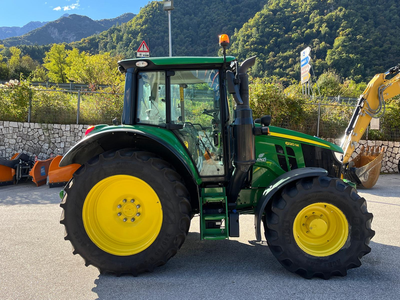 JOHN DEERE 6120 M - Tractor agricol: Foto 5 JOHN DEERE 6120 M - Tractor agricol: Foto 5
