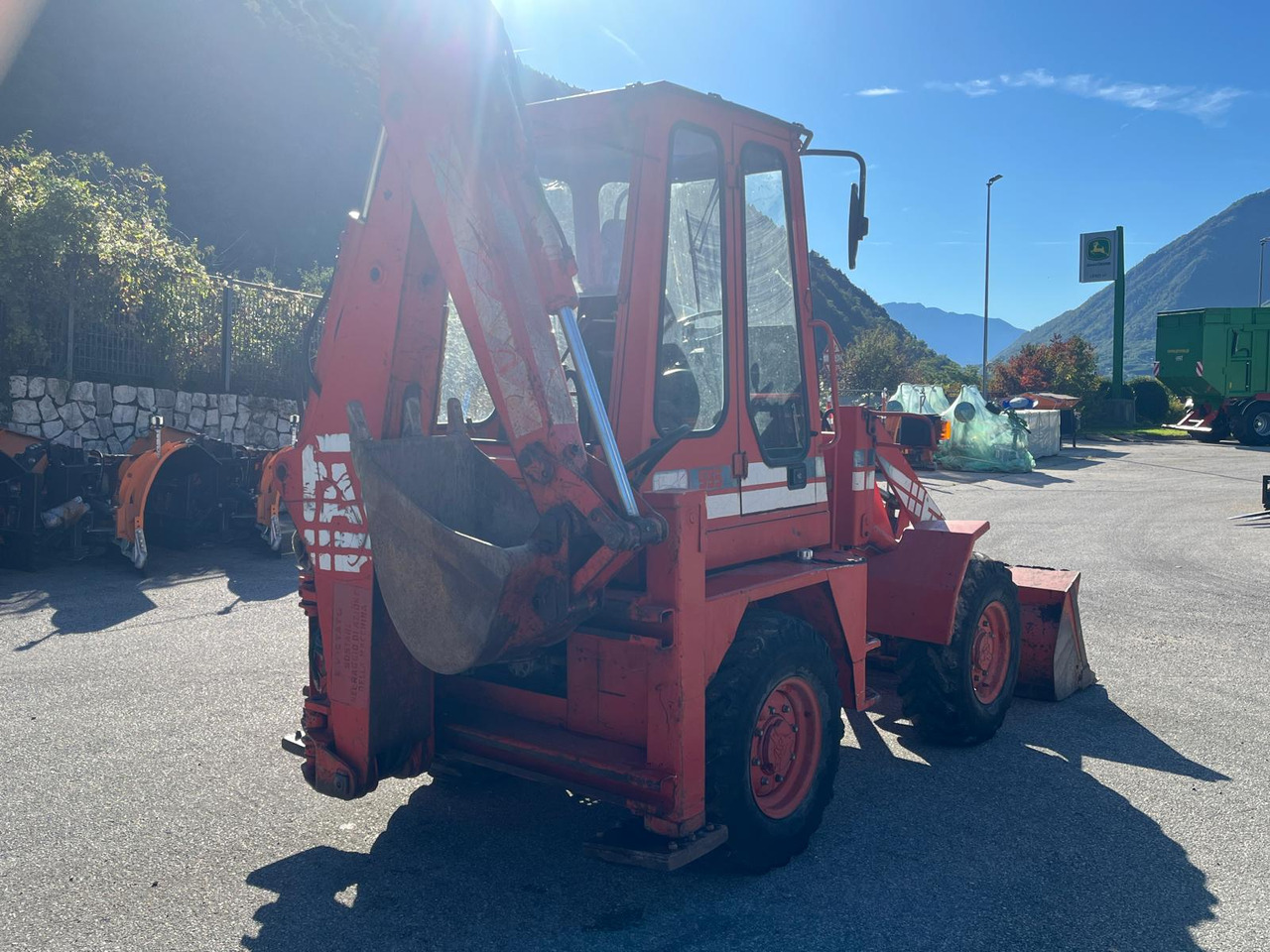TERNA FAI 555 - Buldoexcavator: Foto 5 TERNA FAI 555 - Buldoexcavator: Foto 5