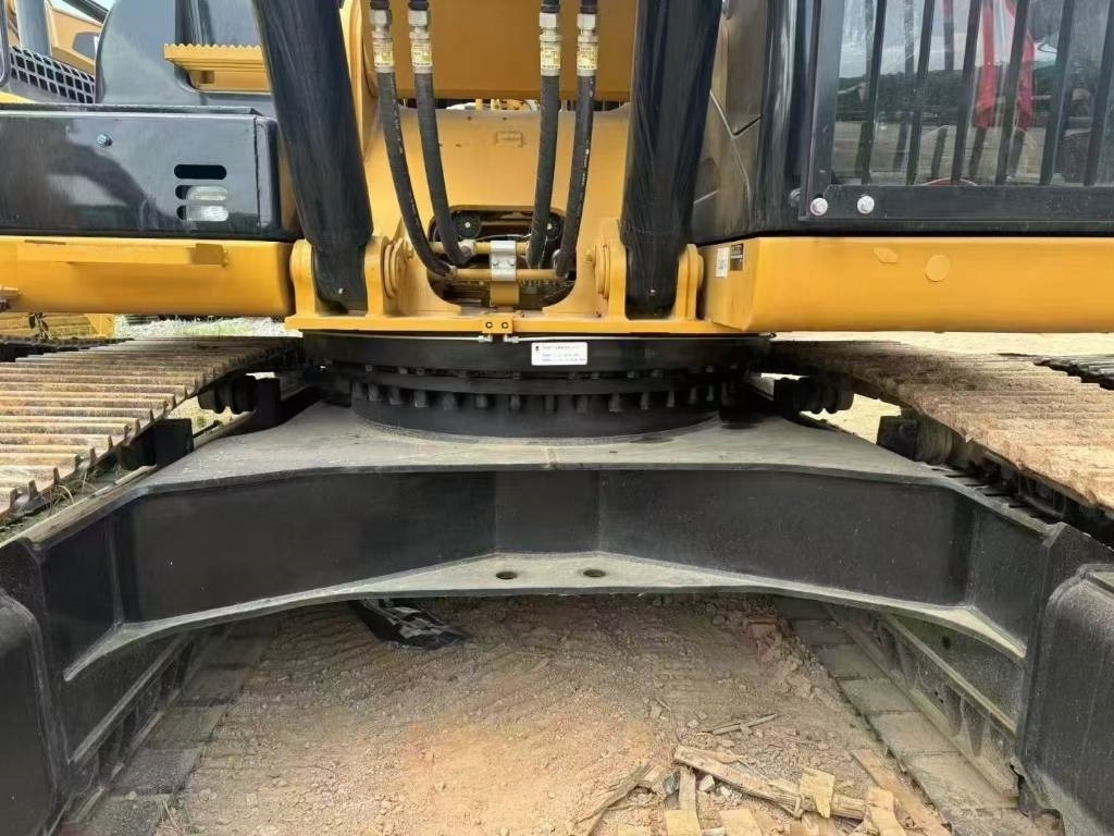 CAT 330 D L - Excavator pe şenile: Foto 5 CAT 330 D L - Excavator pe şenile: Foto 5