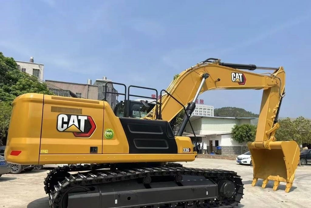 CAT 336 - Excavator pe şenile: Foto 1 CAT 336 - Excavator pe şenile: Foto 1