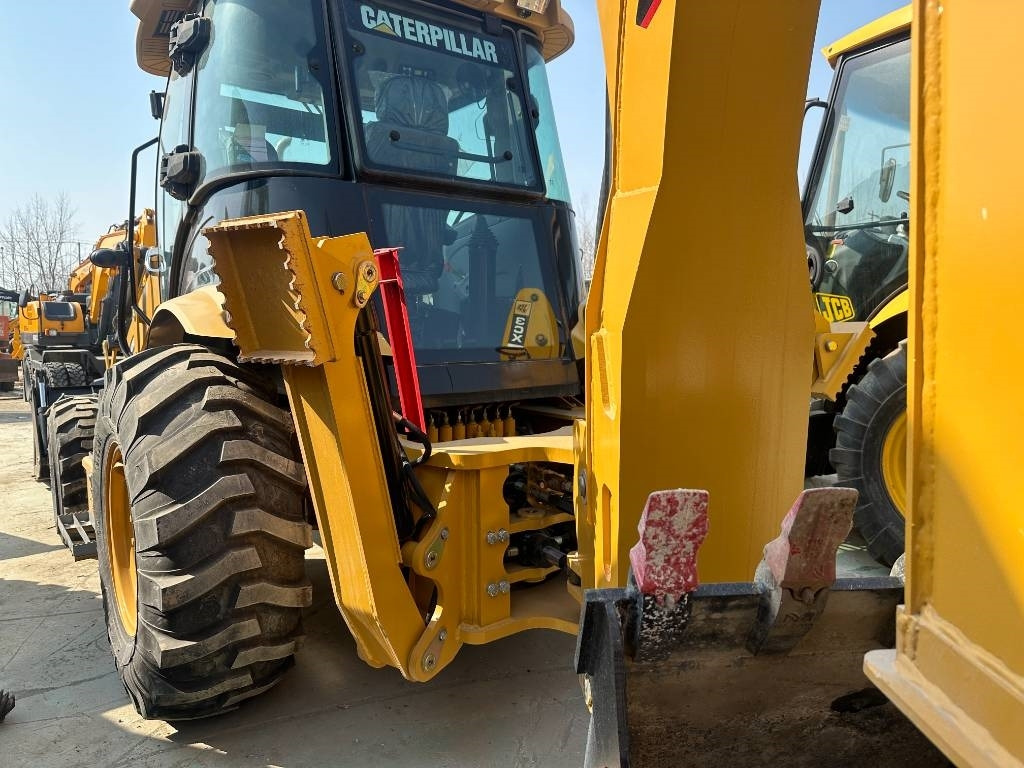 CAT 420 F ST - Buldoexcavator: Foto 5 CAT 420 F ST - Buldoexcavator: Foto 5
