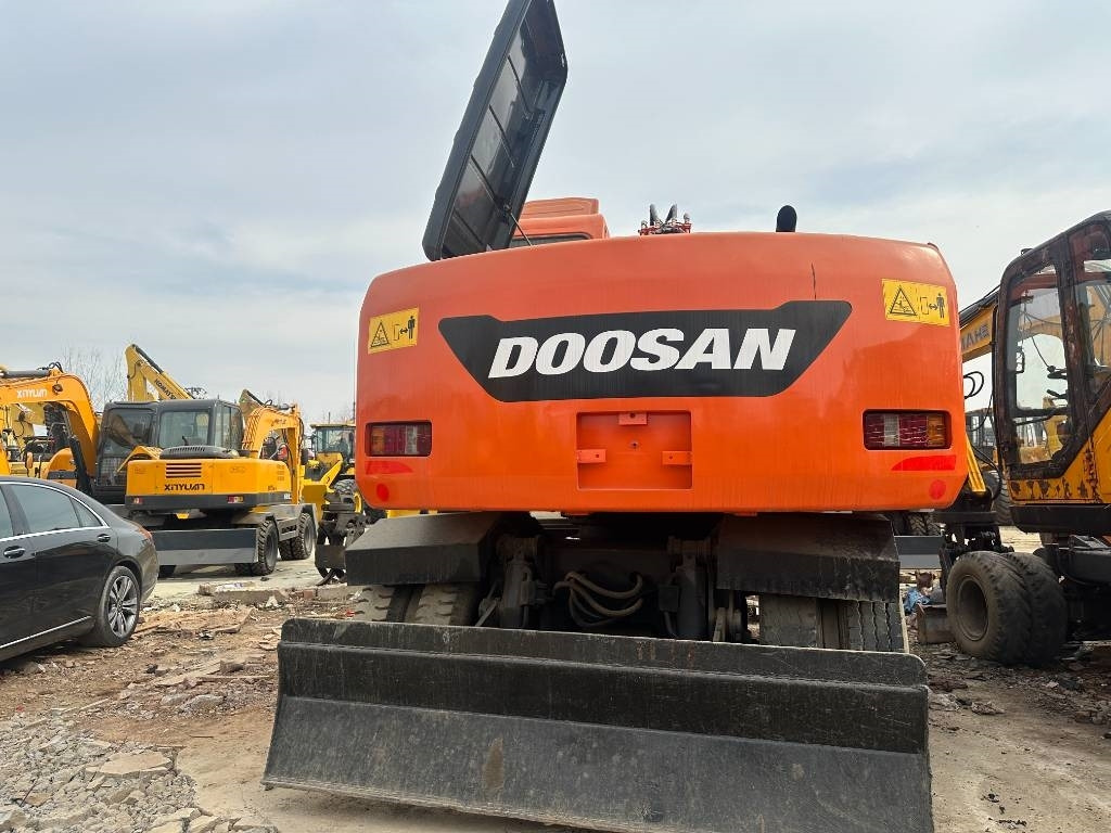 Doosan DH 150 W-7 - Excavator pe roţi: Foto 4 Doosan DH 150 W-7 - Excavator pe roţi: Foto 4