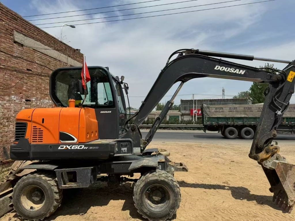 Doosan DX 60 - Mini excavator: Foto 3 Doosan DX 60 - Mini excavator: Foto 3