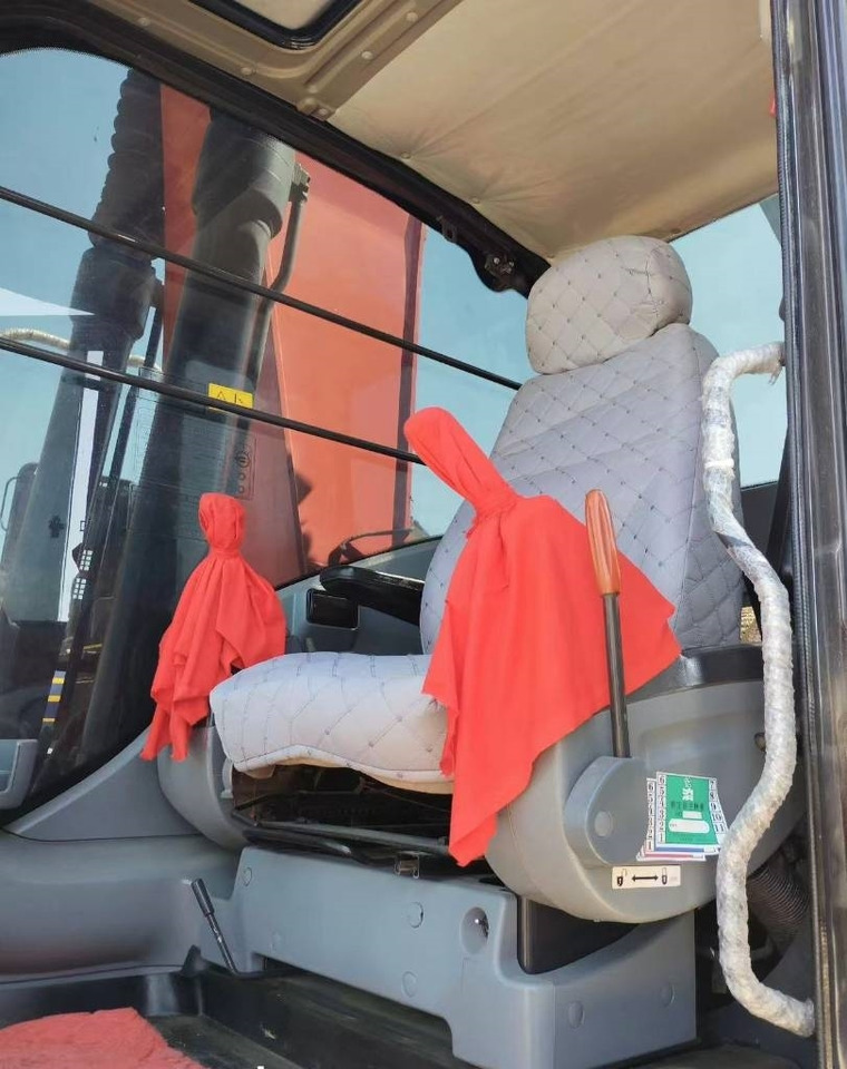 Hitachi ZX 240 - Excavator pe şenile: Foto 5 Hitachi ZX 240 - Excavator pe şenile: Foto 5