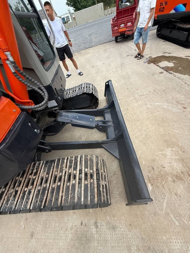 Hitachi Zaxis 55 U - Excavator pe şenile: Foto 3 Hitachi Zaxis 55 U - Excavator pe şenile: Foto 3