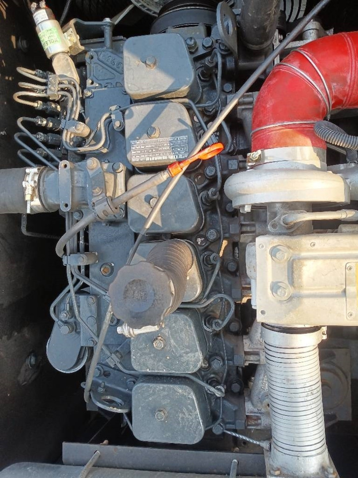 Hyundai 220 - Excavator pe şenile: Foto 4 Hyundai 220 - Excavator pe şenile: Foto 4