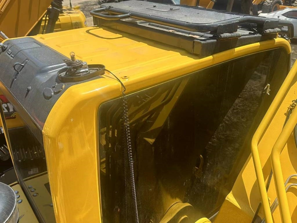 Komatsu PC 240 LC-8 - Excavator pe şenile: Foto 3 Komatsu PC 240 LC-8 - Excavator pe şenile: Foto 3