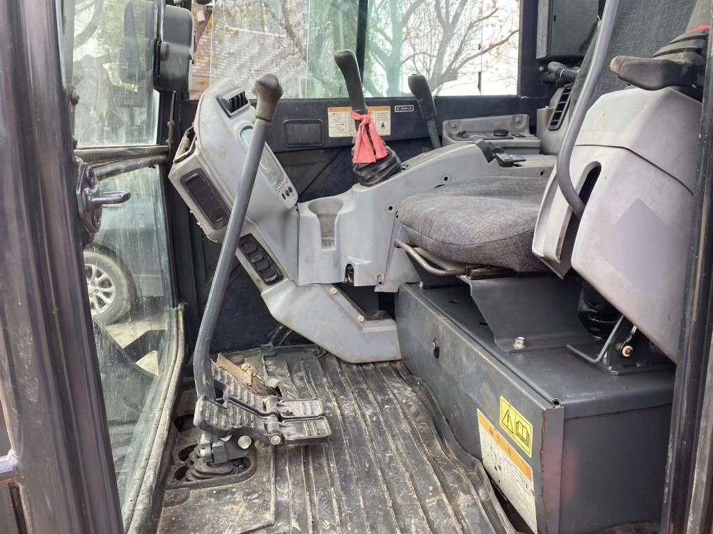 Excavator pe şenile Kubota 155: Foto 9