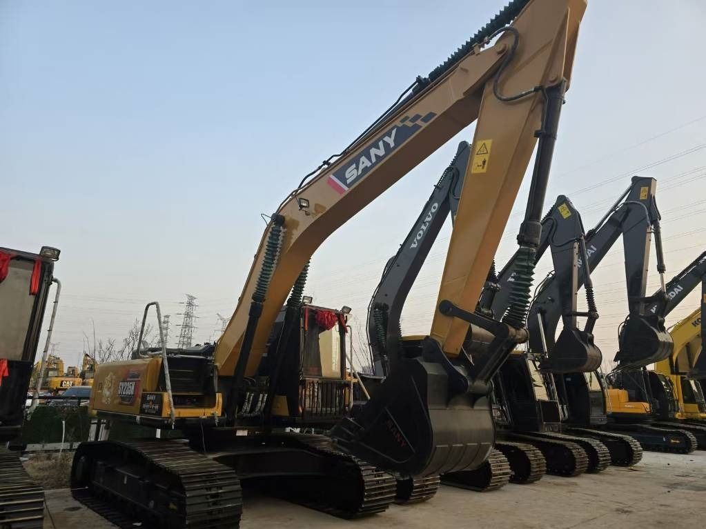 Sany SY 235 C - Excavator pe şenile: Foto 1 Sany SY 235 C - Excavator pe şenile: Foto 1