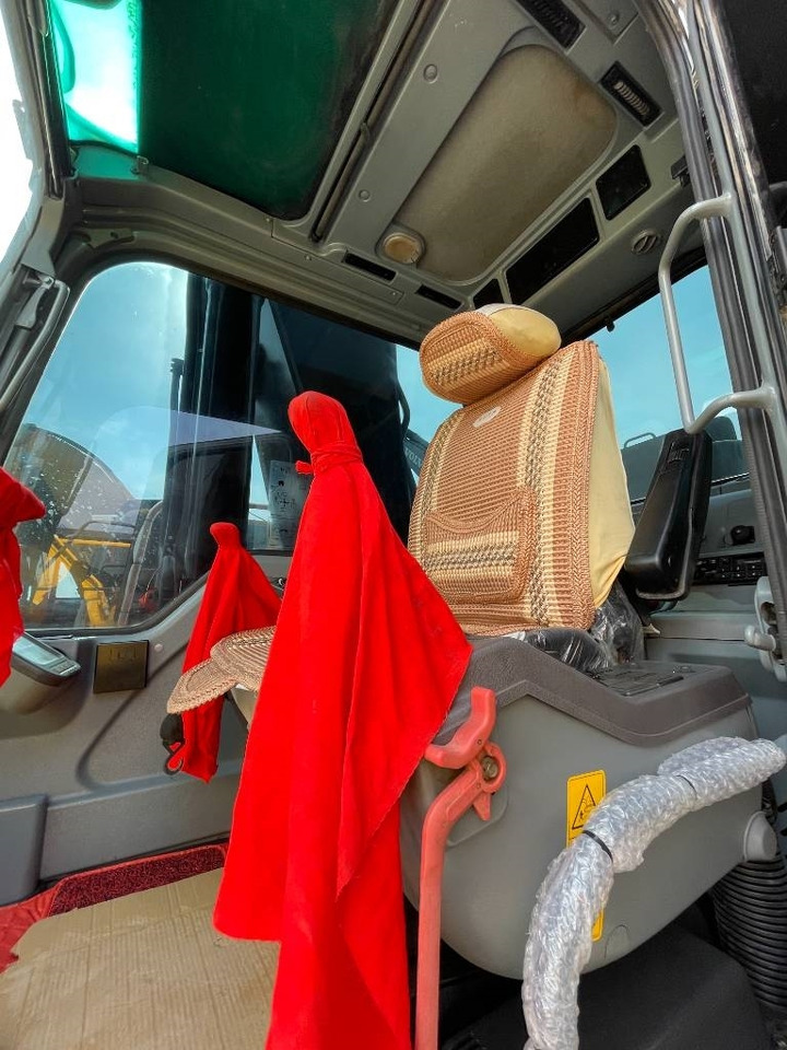 Excavator pe şenile Volvo 290: Foto 9 Excavator pe şenile Volvo 290: Foto 9