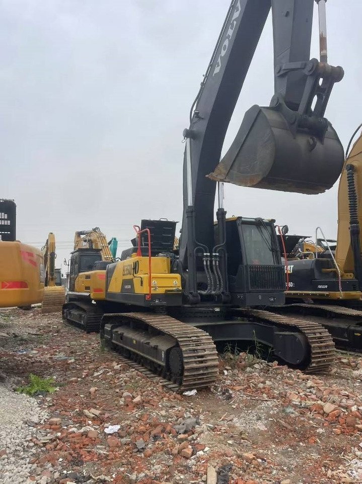 Volvo 350 - Excavator pe şenile: Foto 1 Volvo 350 - Excavator pe şenile: Foto 1