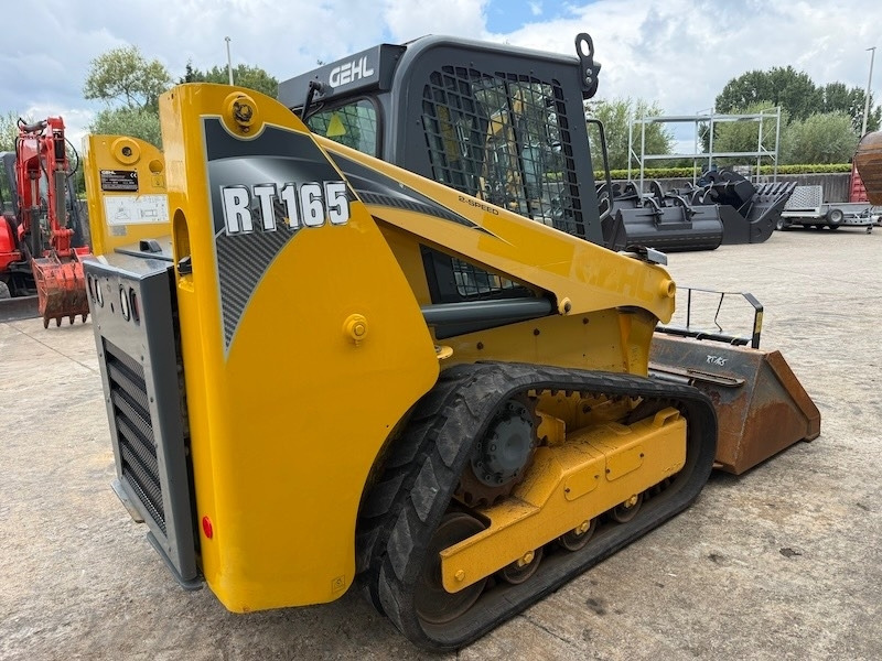 Gehl RT165 - Încărcător pe şenile: Foto 3 Gehl RT165 - Încărcător pe şenile: Foto 3