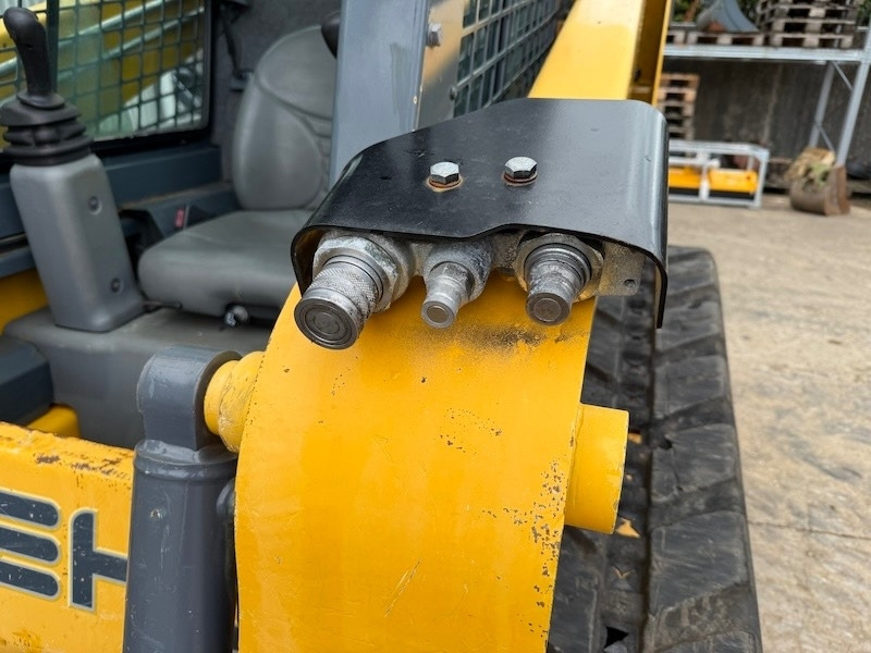 Gehl RT165 - Încărcător pe şenile: Foto 5 Gehl RT165 - Încărcător pe şenile: Foto 5