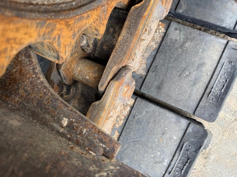 Excavator pe şenile Hitachi ZX 135 US-5B: Foto 8