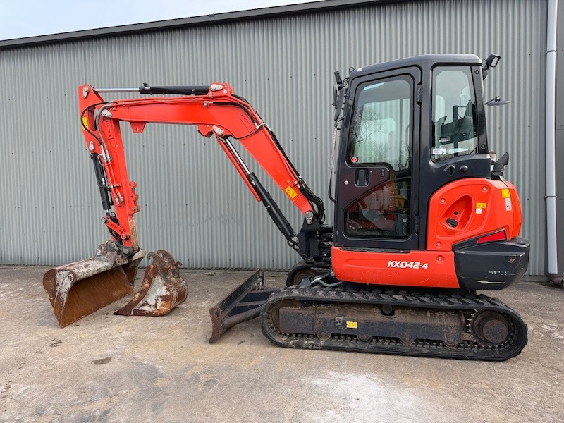 Kubota KX 042-4 - Mini excavator: Foto 1 Kubota KX 042-4 - Mini excavator: Foto 1