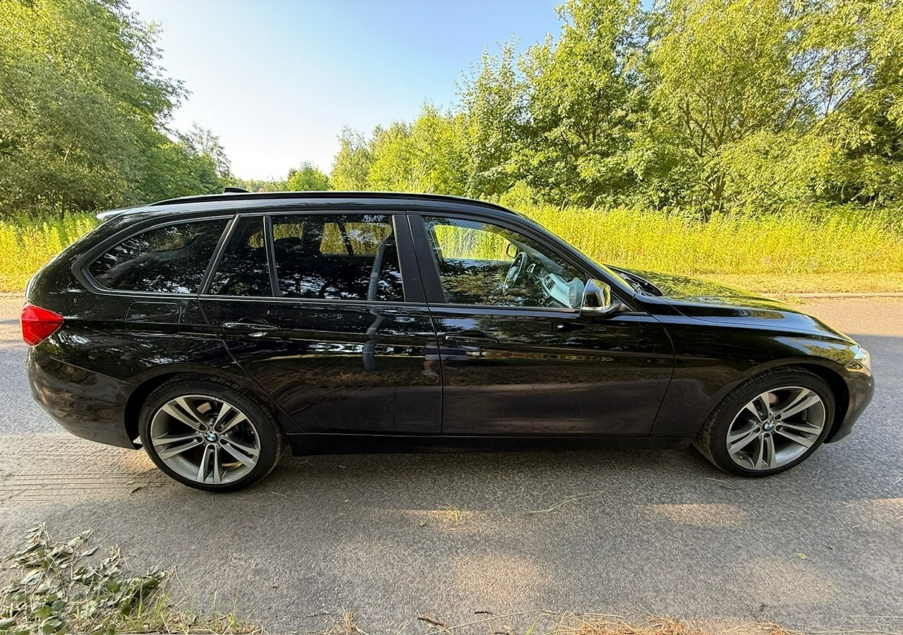 BMW SERIA 3 V (F30/F31/F34) BMW SERIA 3 318d 150KM Automat SportLine*AdaptiveLed*Navi*Półskóra*SerwisBMW* FV - Mașină break: Foto 5 BMW SERIA 3 V (F30/F31/F34) BMW SERIA 3 318d 150KM Automat SportLine*AdaptiveLed*Navi*Półskóra*SerwisBMW* FV - Mașină break: Foto 5