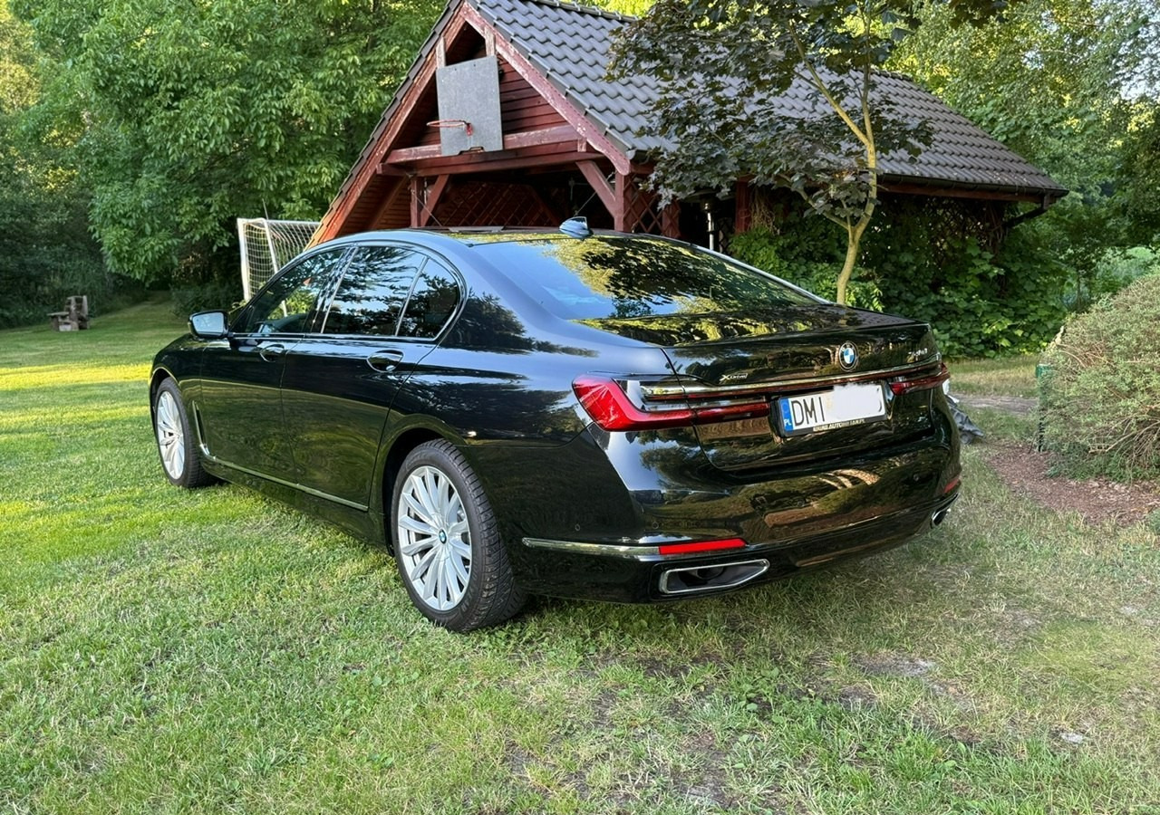 BMW SERIA 7 II (G11/G12) BMW SERIA 7 740d Xdrive 340KM Luxury+Exclusive Masaże Adaptiv Oś Lasery 2022 FV2 - Berlină/ Sedan: Foto 5 BMW SERIA 7 II (G11/G12) BMW SERIA 7 740d Xdrive 340KM Luxury+Exclusive Masaże Adaptiv Oś Lasery 2022 FV2 - Berlină/ Sedan: Foto 5