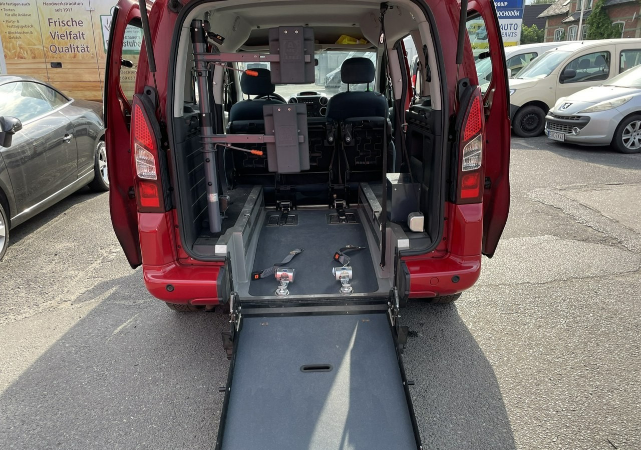 Citroen Berlingo II Berlingo 1.6 do przewozu Niepełnosprawnych inwalida rampa 2018 - Automobil: Foto 3 Citroen Berlingo II Berlingo 1.6 do przewozu Niepełnosprawnych inwalida rampa 2018 - Automobil: Foto 3