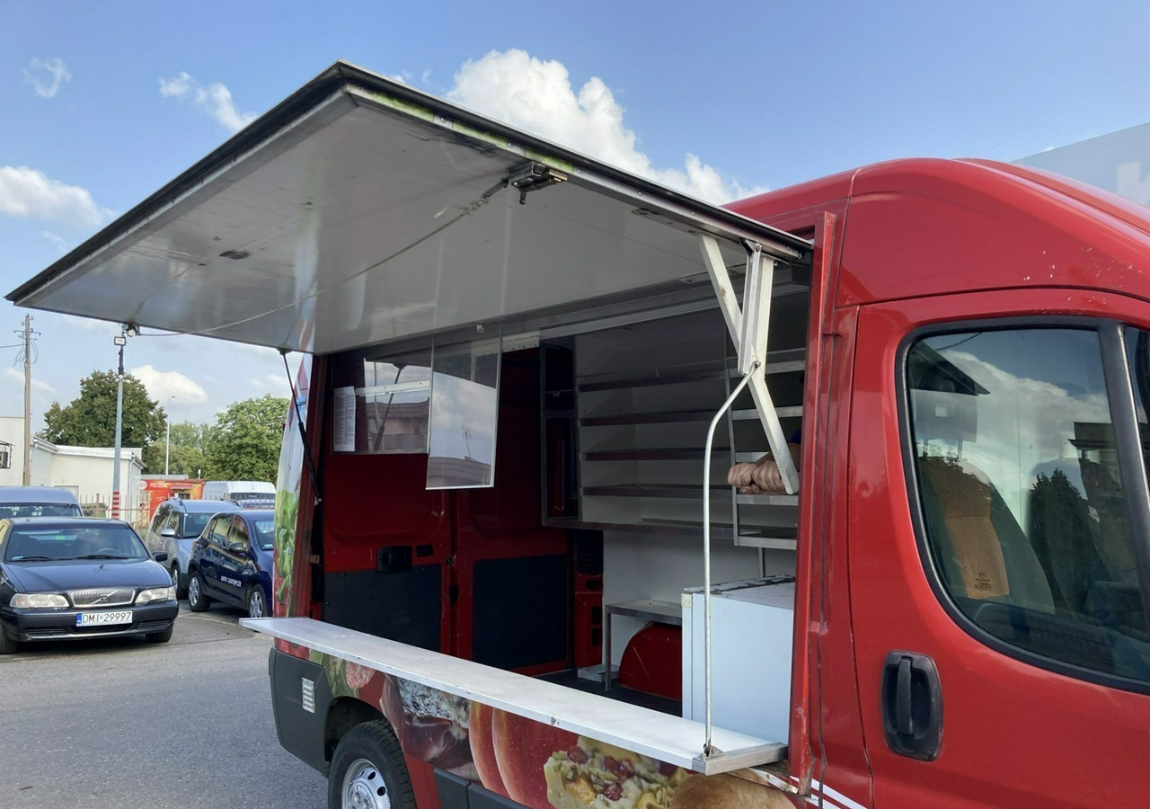 Citroen Jumper Jumper Autosklep Gastronomiczny Food Truck Foodtruck sklep bar 2015 - Autorulota comerciala: Foto 4 Citroen Jumper Jumper Autosklep Gastronomiczny Food Truck Foodtruck sklep bar 2015 - Autorulota comerciala: Foto 4