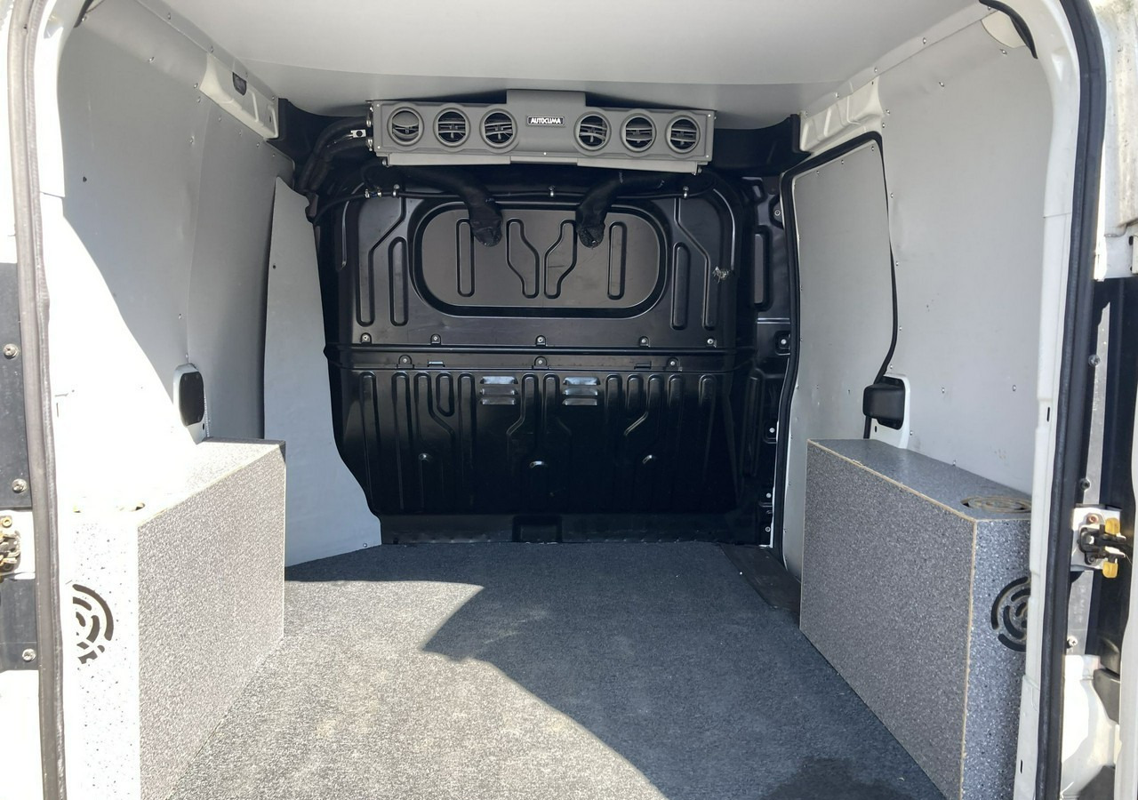 Fiat Doblo Fiat Doblo 1,3 jtd ECO Flex chłodnia do leków 2013 - Dubă: Foto 2 Fiat Doblo Fiat Doblo 1,3 jtd ECO Flex chłodnia do leków 2013 - Dubă: Foto 2