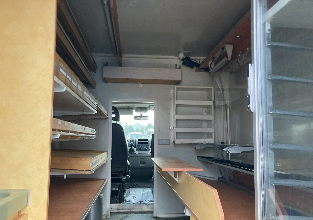 Fiat Ducato Autosklep pieczywa sklep Bar Gastronomiczny Food Truck Foodtruck 200 - Autorulota comerciala: Foto 2 Fiat Ducato Autosklep pieczywa sklep Bar Gastronomiczny Food Truck Foodtruck 200 - Autorulota comerciala: Foto 2