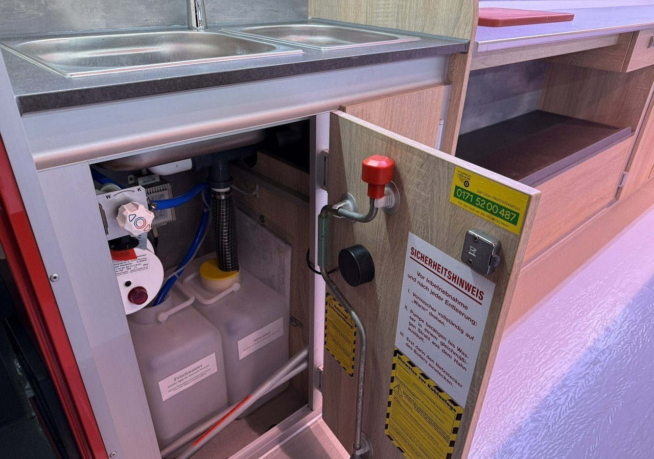 Fiat Ducato Autosklep wędlin Gastronomiczna food truck foodtruck sklep Borco 202 - Autorulota comerciala: Foto 5 Fiat Ducato Autosklep wędlin Gastronomiczna food truck foodtruck sklep Borco 202 - Autorulota comerciala: Foto 5