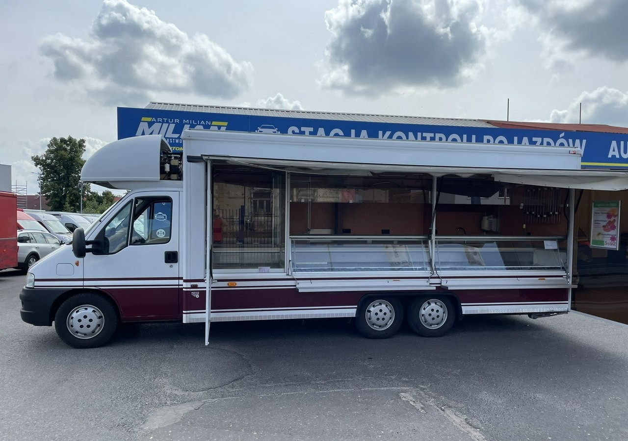 Fiat Ducato Autosklep wędlin Gastronomiczny Food Truck Foodtruck 55122km Borco20 - Autorulota comerciala: Foto 5 Fiat Ducato Autosklep wędlin Gastronomiczny Food Truck Foodtruck 55122km Borco20 - Autorulota comerciala: Foto 5